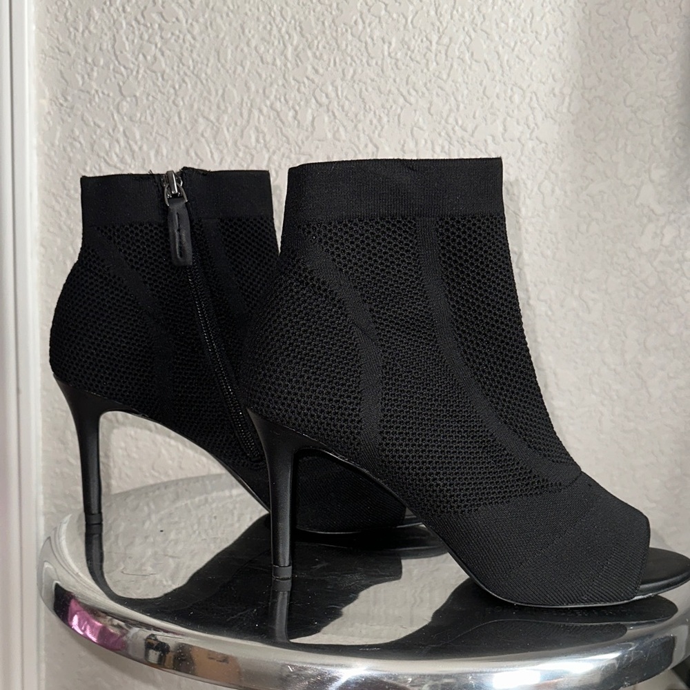 Chic Black Mesh Heeled Boots